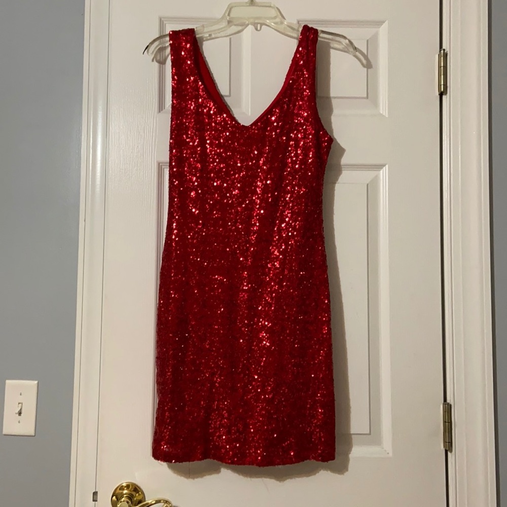 Mini red sequin bodycon cocktail dress